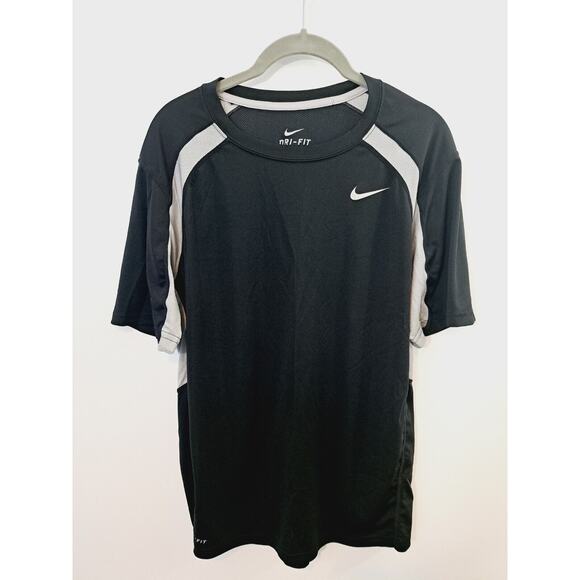 Nike Dri-Fit Men's Black Gray Mesh Detail Athletic Shirt In Size Medium - Picture 1 of 6